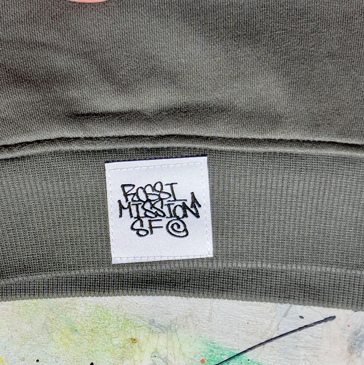 Crew Neck Pull Over - I <3 the bay & Carrousel Horse Rider - Grey